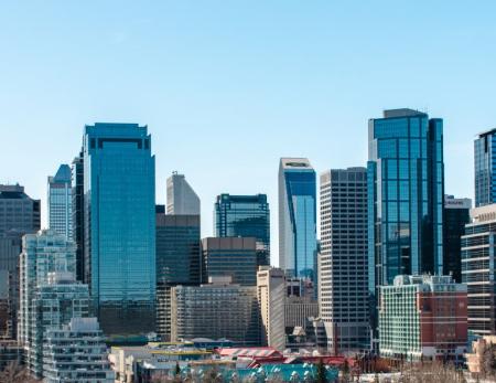 WhoWeServe_FR_CA_Hero_Mobile